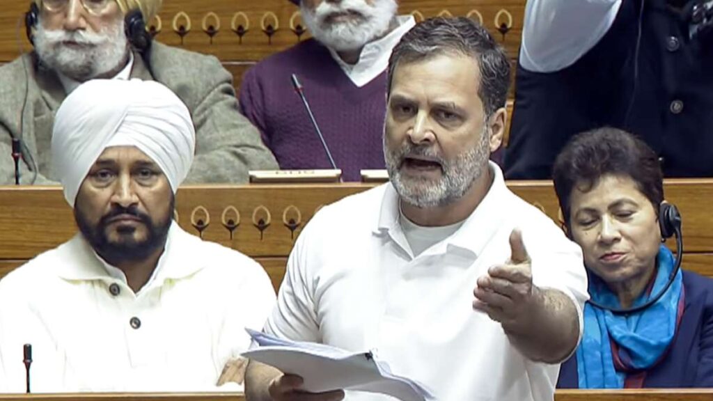 "राहुल vs सरकार: जनरल नरवणे की किताब का राज?"